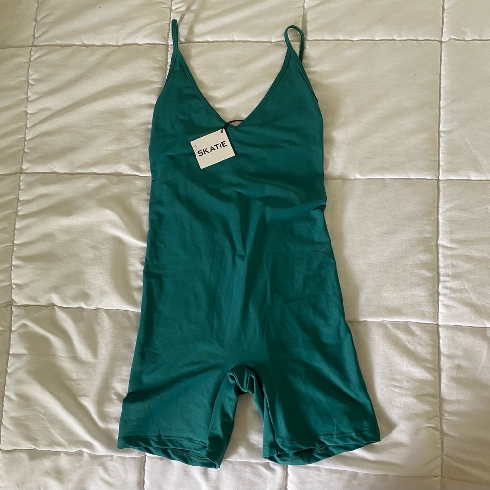 Skatie Bodysuit